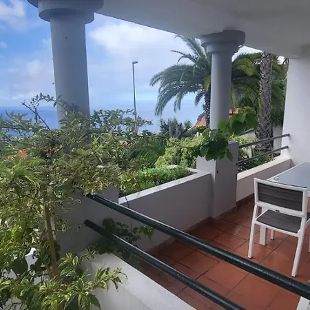 Ferienhaus Garajau Views