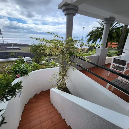 Garajau Views Ferienhaus Caniço